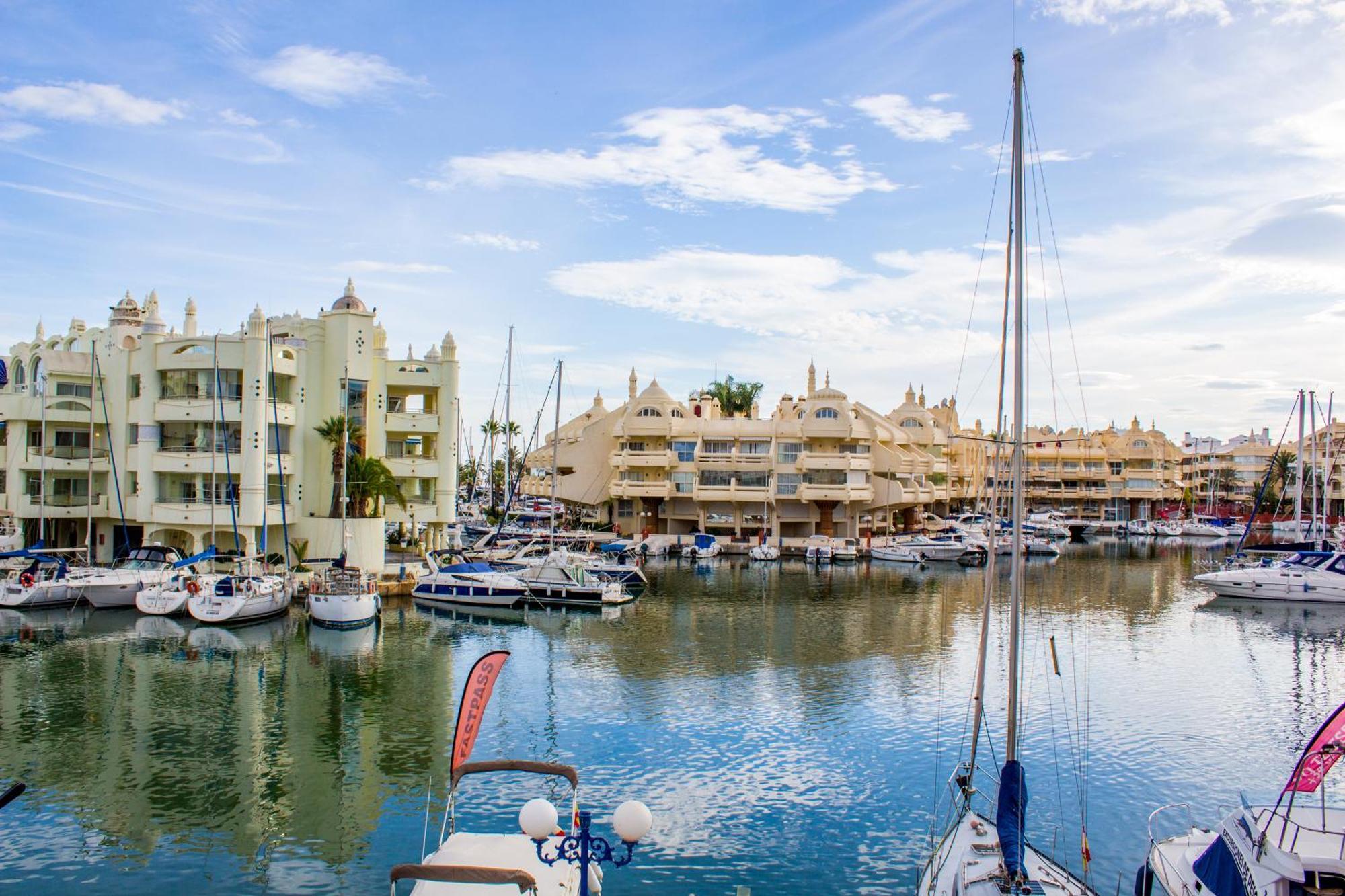 Benal Beach Suite Ii, Estudio Con Parque Acuatico Y Vistas Al Mar. Benalmádena Exterior foto